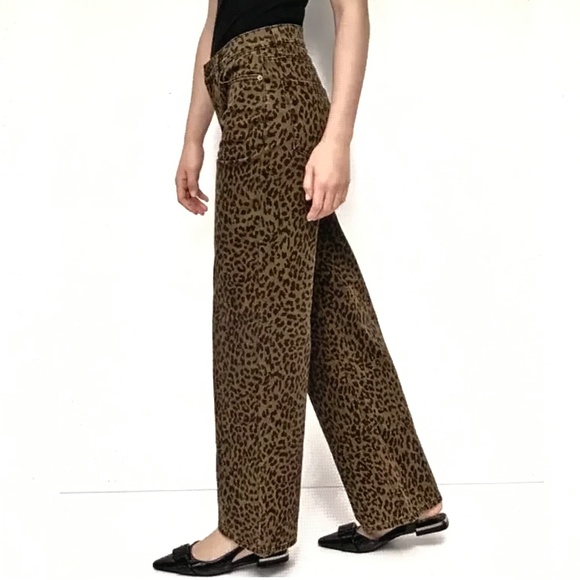 DKNY JEANS Laight Leopard Print Jeans High Rise Classic Straight Size 8 NWT - Picture 2 of 16